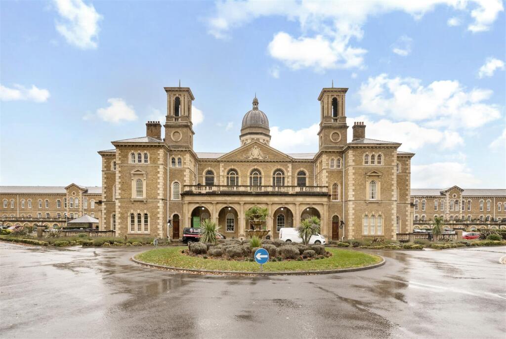 Main image of property: Princess Park Manor, Royal Drive, N11