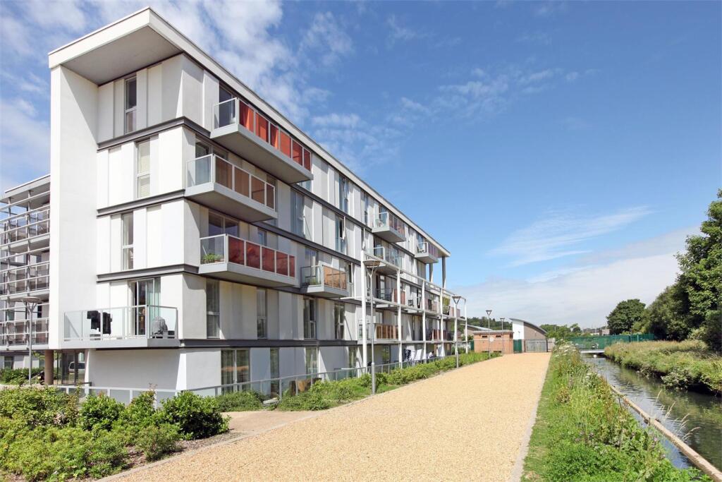Main image of property: Kinnear Apartments, New River Village, Hornsey, N8