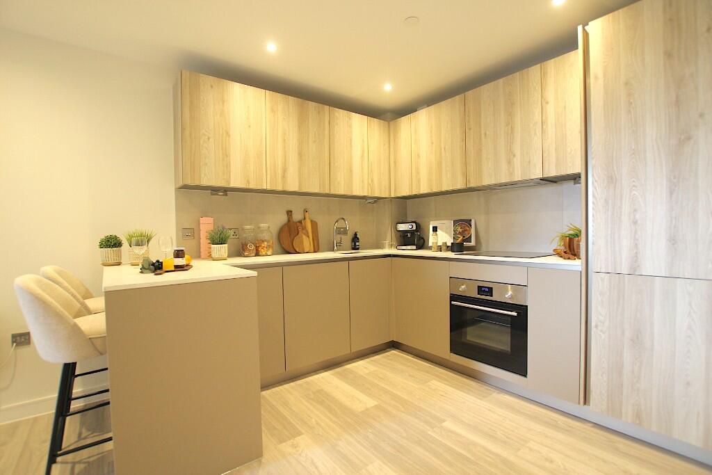 Main image of property: High Street, Waltham Cross, Hertfordshire, EN8