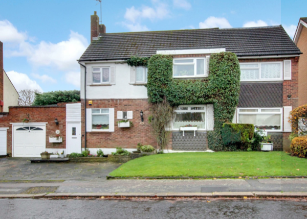 Main image of property: Chase Green Avenue, London, EN2