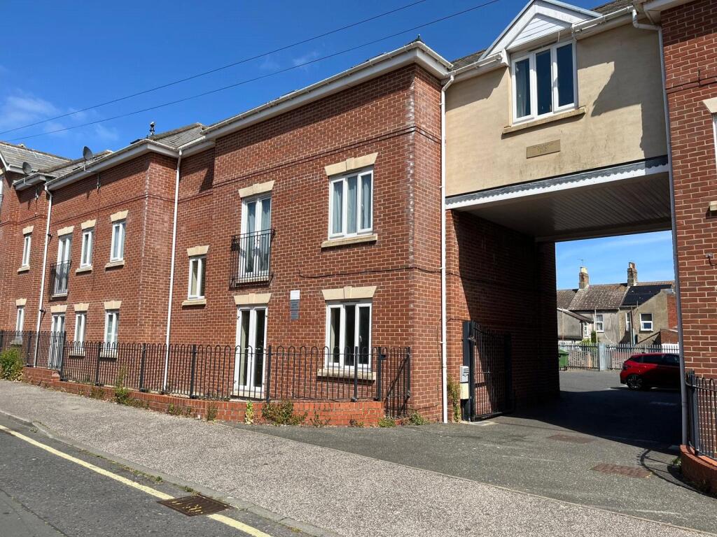 Main image of property: Lowestoft, Suffolk, NR32
