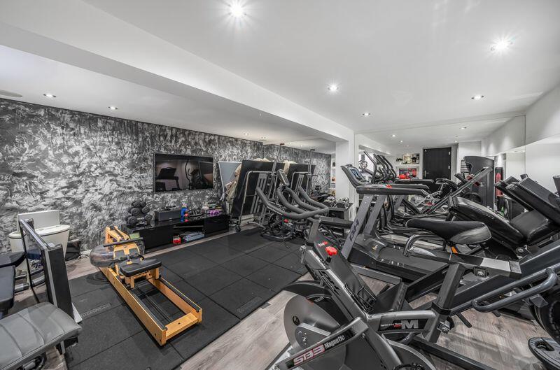 Additional property image - Russell Hill Road, West Purley