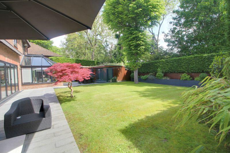 Additional property image - Russell Hill Road, West Purley