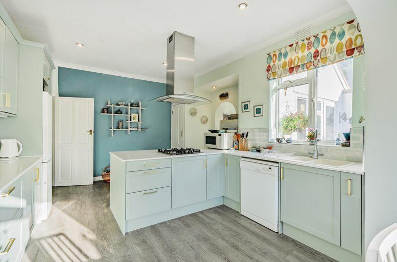 Additional property image - Peaks Hill, West Purley