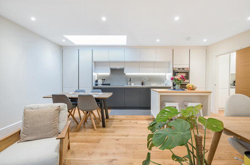 Additional property image - Foxley Lane, West Purley