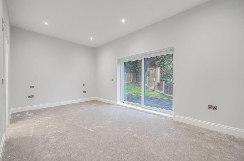 Additional property image - Hartley Hill, Purley