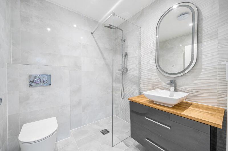 Additional property image - Hartley Hill, Purley