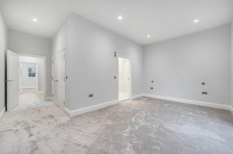 Additional property image - Hartley Hill, Purley