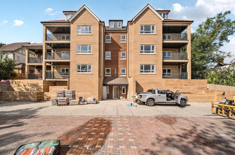 Main image of property: 88 Riddlesdown Road, Purley