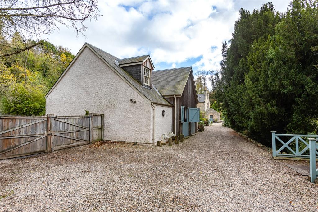 5 bedroom detached house for sale in Inchbonny House, Jedburgh