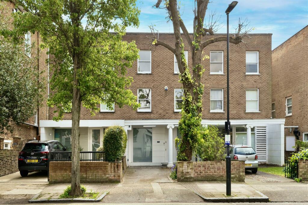 House for sale in Carlton Hill, St John's Wood, London NW8