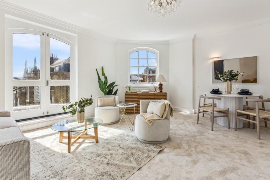 Main image of property: New End, Hampstead, NW3