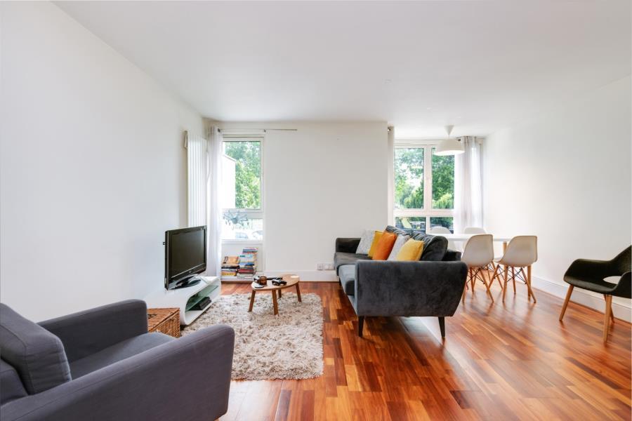 Main image of property: Warwick Crescent, Little Venice, W9