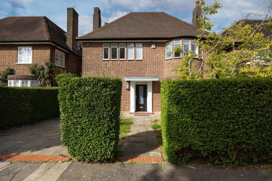 Main image of property: Linden Lea,Hampstead Garden Suburb, N2 