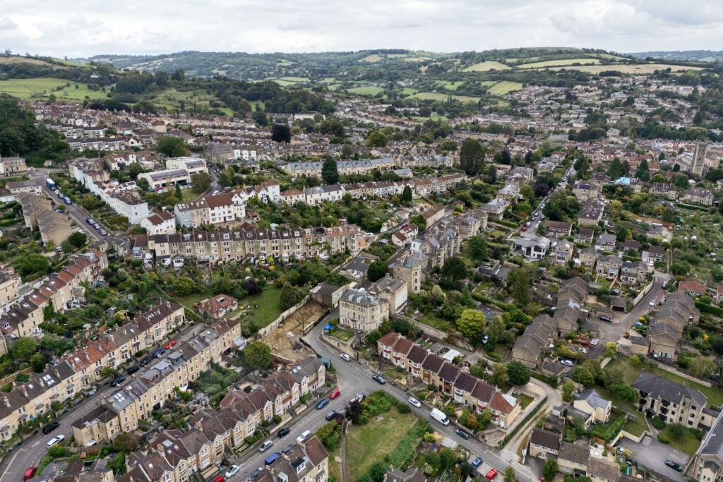 Additional property image - Upper East Hayes, Bath