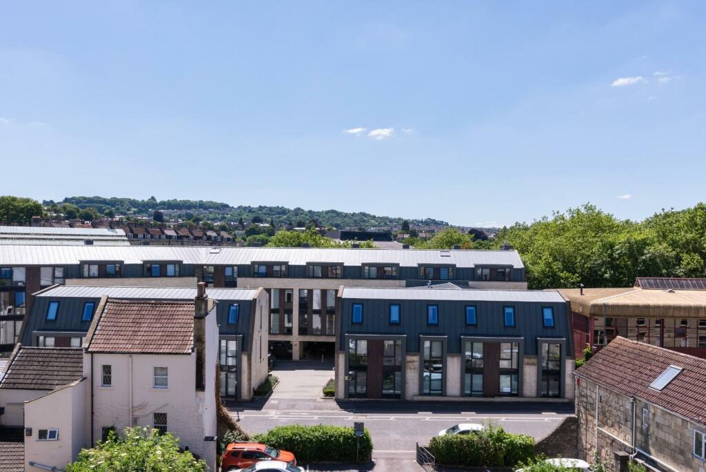 Additional property image - 24 New King Street, Bath