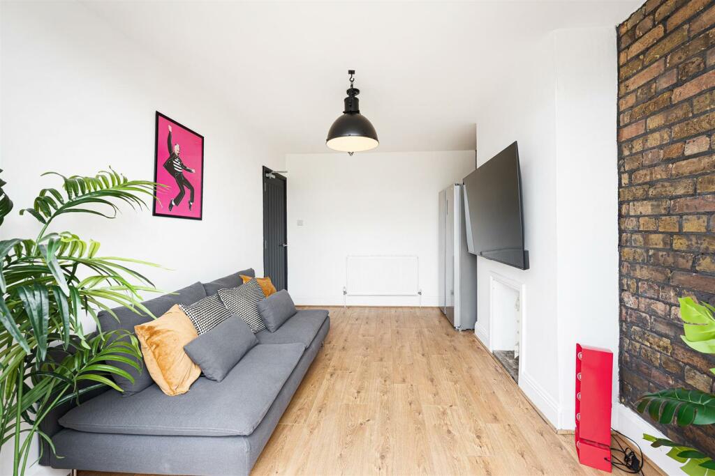 Additional property image - Conygre Road, Filton, Bristol