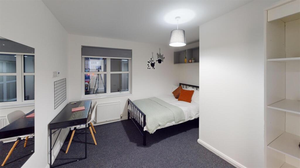 Additional property image - Flat 1A, Canal Bridge
