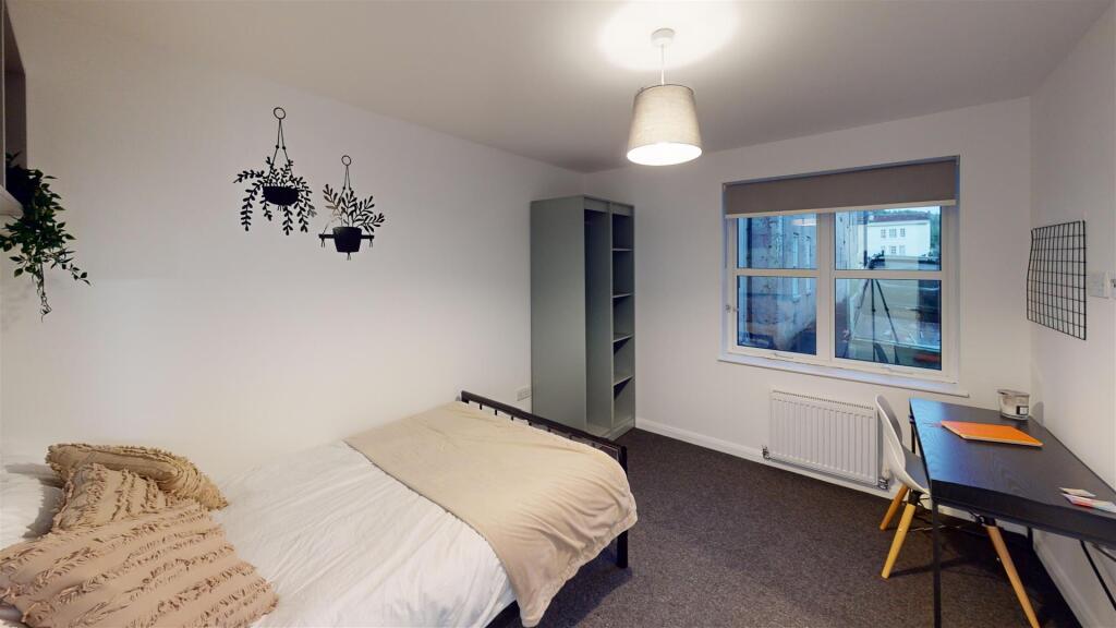 Additional property image - Flat 1A, Canal Bridge