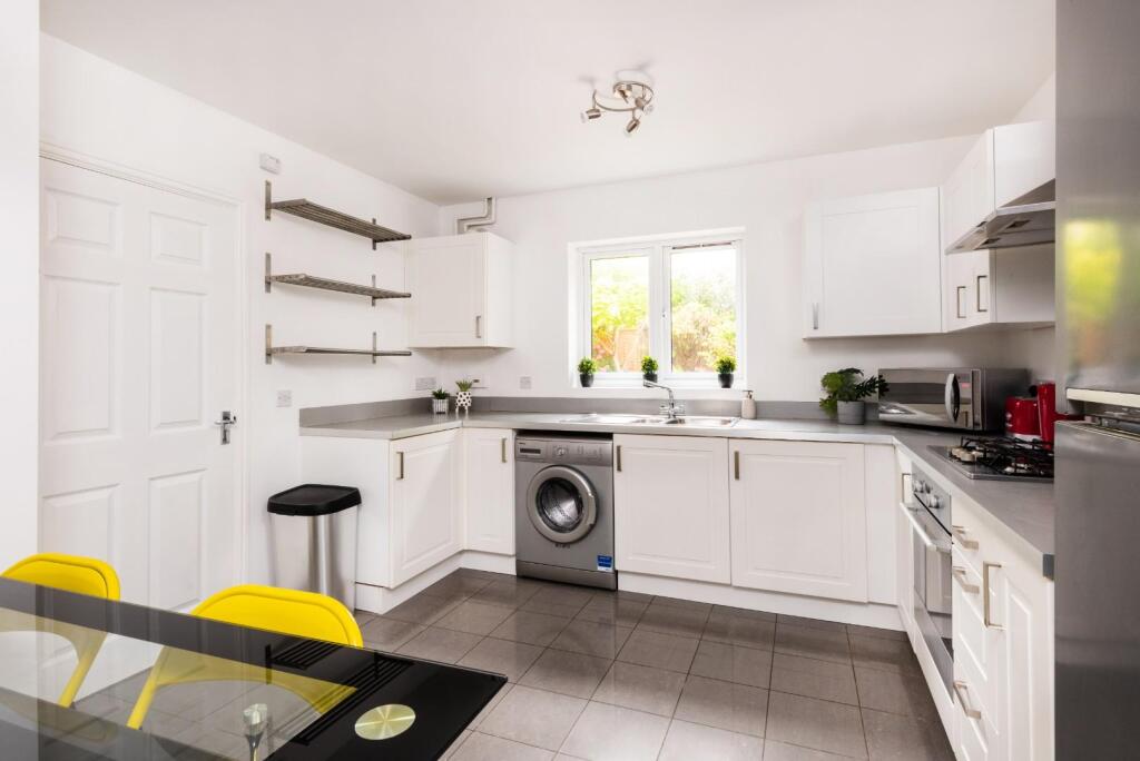 Additional property image - Breachwood View, Bath