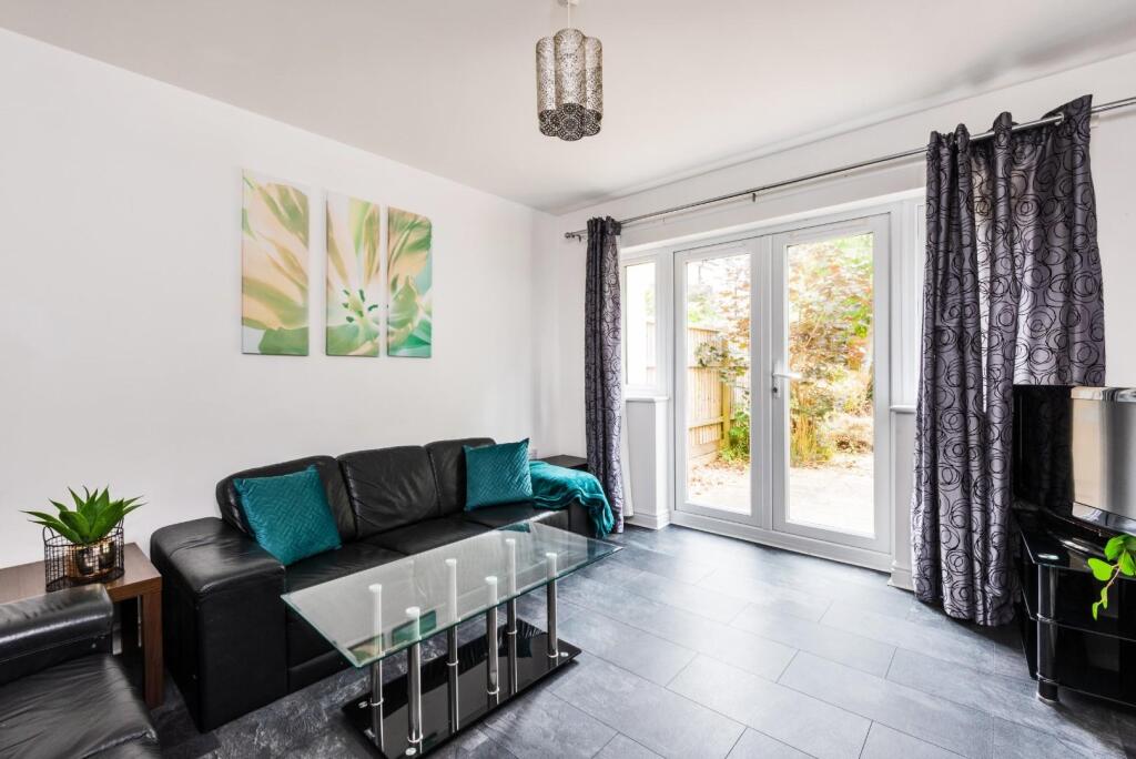 Additional property image - Breachwood View, Bath