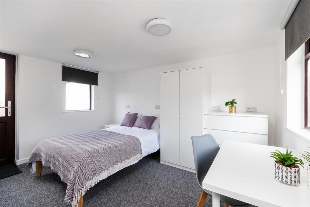 Additional property image - Cranmore Place, Bath
