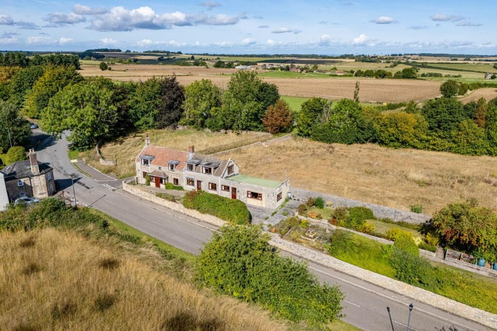 Main image of property: High Street, Marshfield