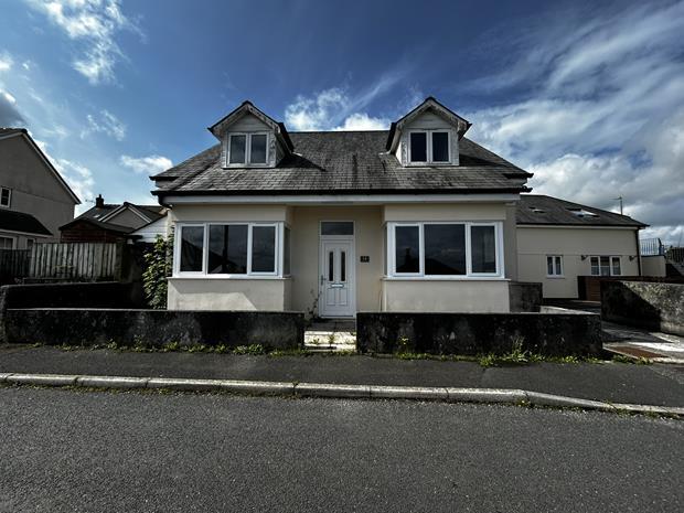 Main image of property: Mount Wise, Launceston, PL15