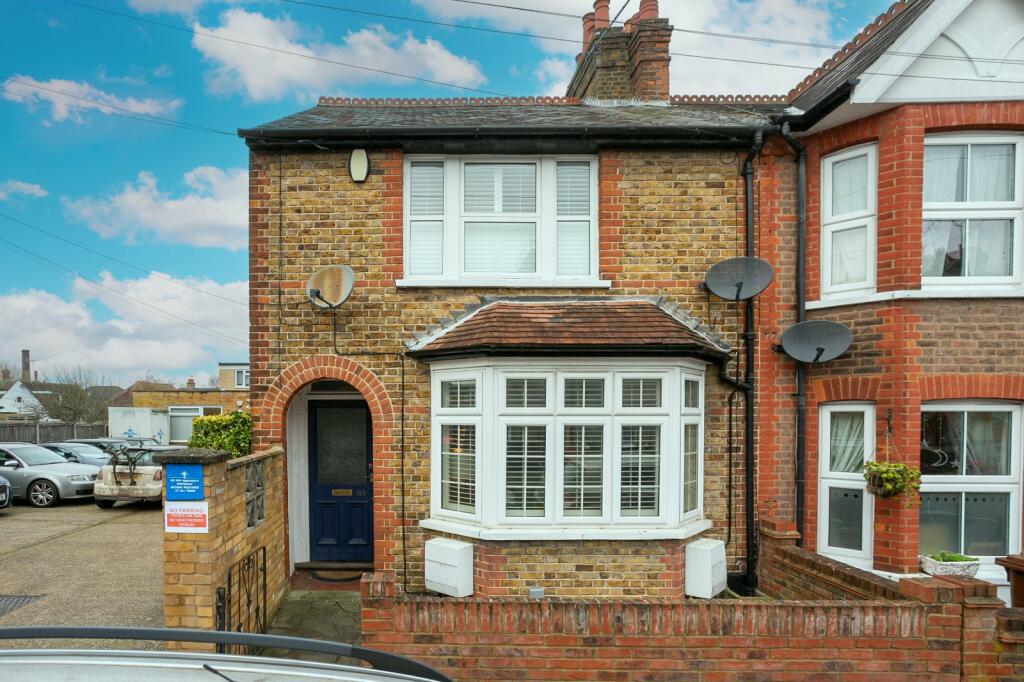 1 bedroom for sale in Glencoe Road, Bushey, Hertfordshire, WD23