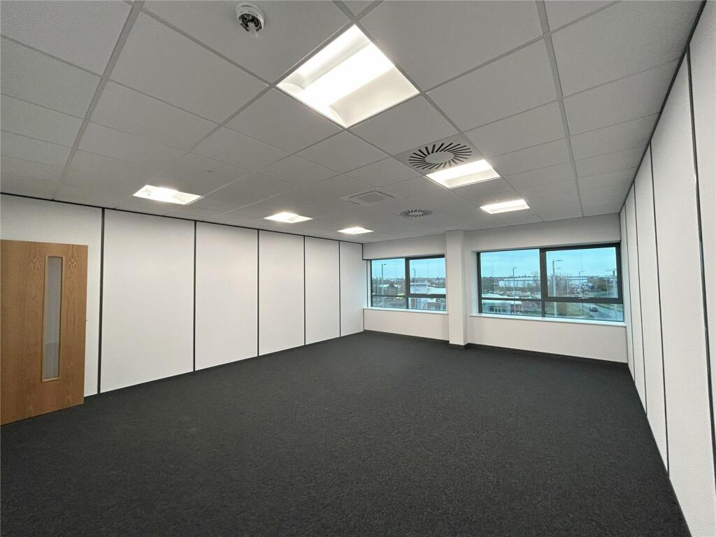 Additional property image - Avenue West, Skyline 120 Business Park, Braintree, CM77
