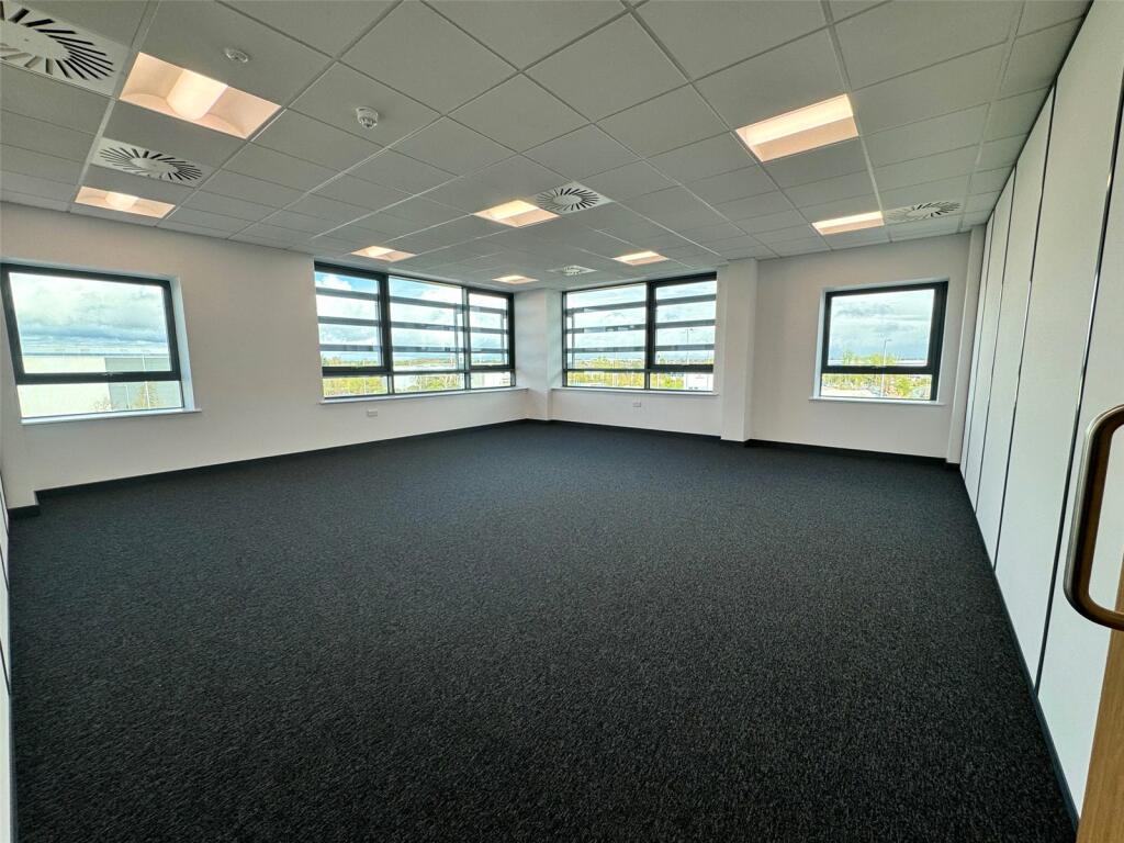 Additional property image - Avenue West, Skyline 120 Business Park, Braintree, CM77