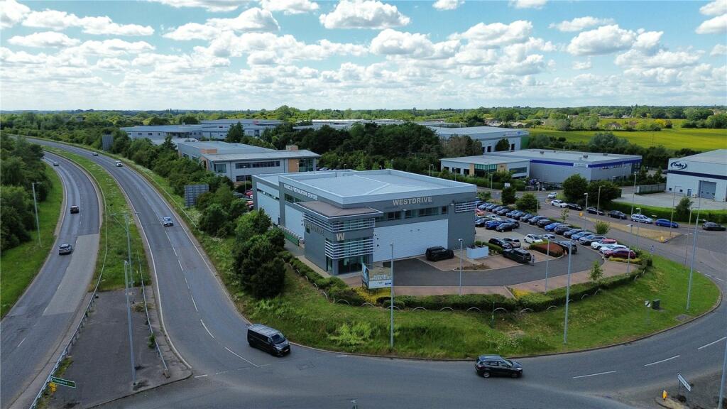 Additional property image - Avenue West, Skyline 120 Business Park, Braintree, CM77