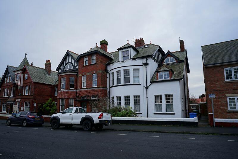 Main image of property: Flat 3, 25 Crescent Avenue, Whitby