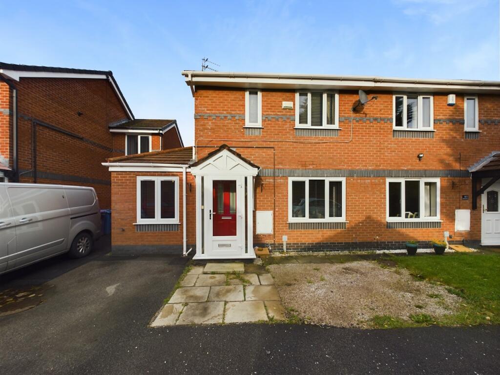 4 bedroom semidetached house for sale in Barlows Lane, Liverpool, L9