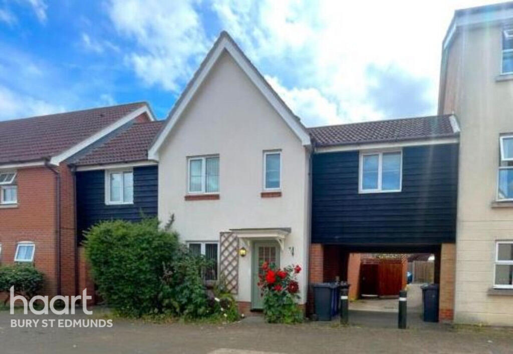 Main image of property: Wagtail Drive, BURY ST EDMUNDS