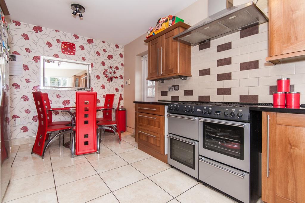 4 bedroom terraced house for sale in Penrith Avenue, Oldham, OL8