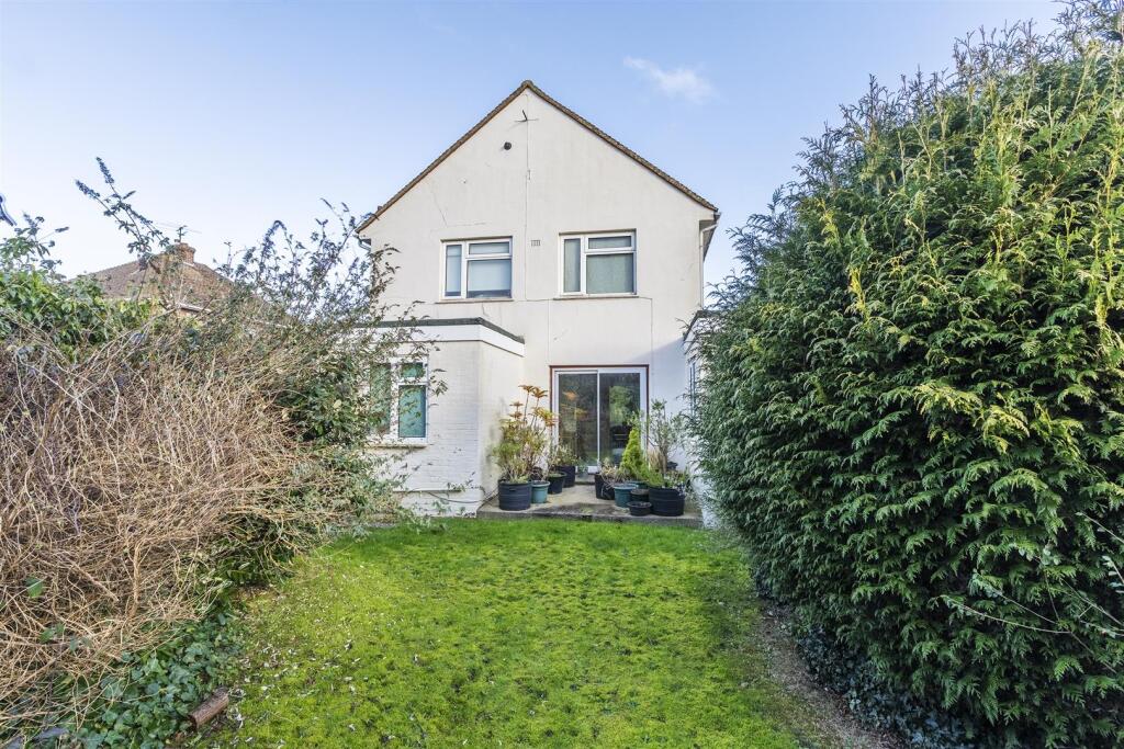 Additional property image - Garden Close, Rough Common, Canterbury