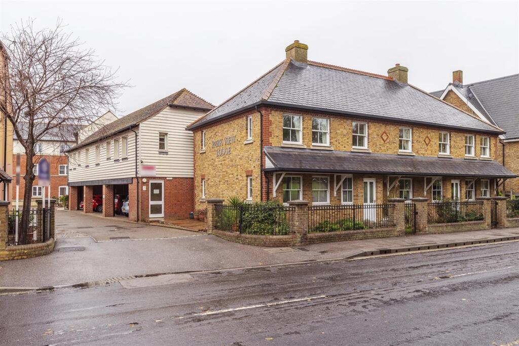 Main image of property: East Street, Faversham