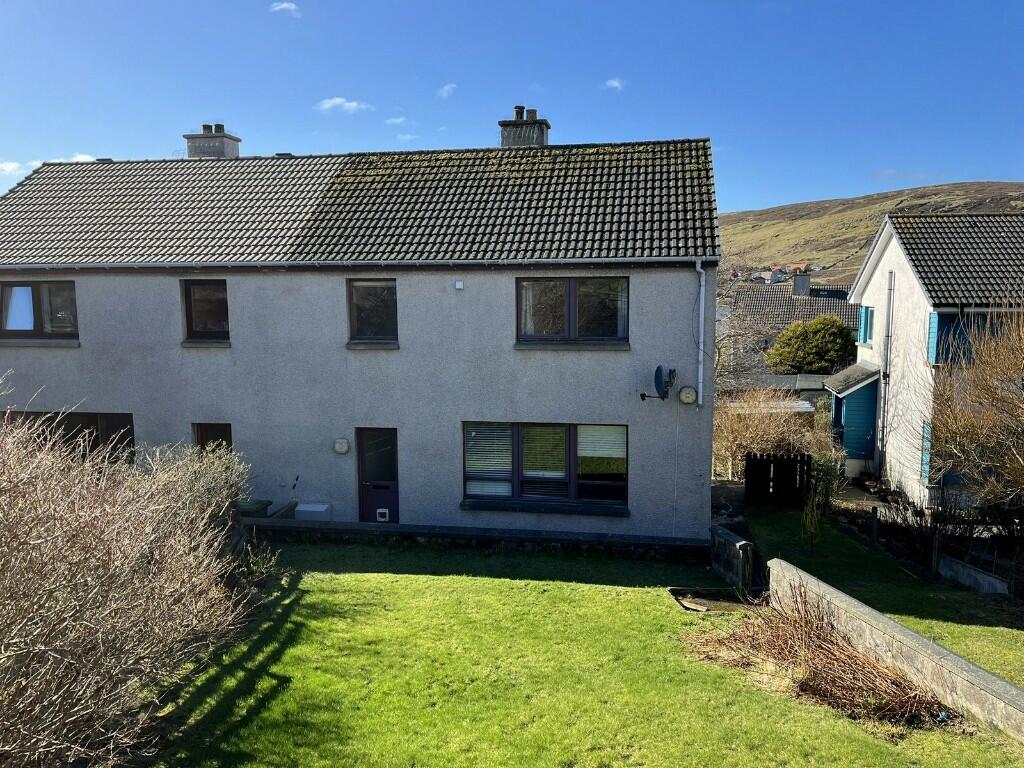 3 bedroom semidetached house for sale in 39 Cairnfield Road, Lerwick