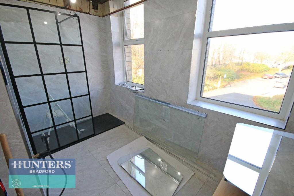 Additional property image - Albion Square, Bradford, West Yorkshire, BD5