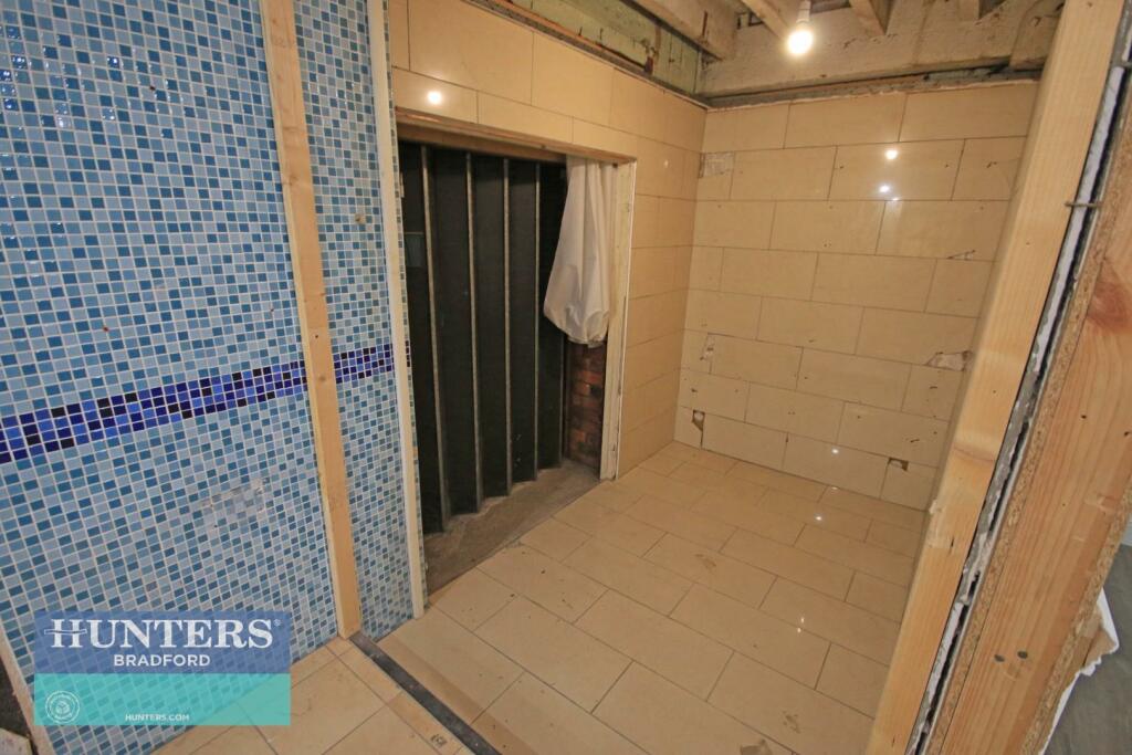 Additional property image - Albion Square, Bradford, West Yorkshire, BD5