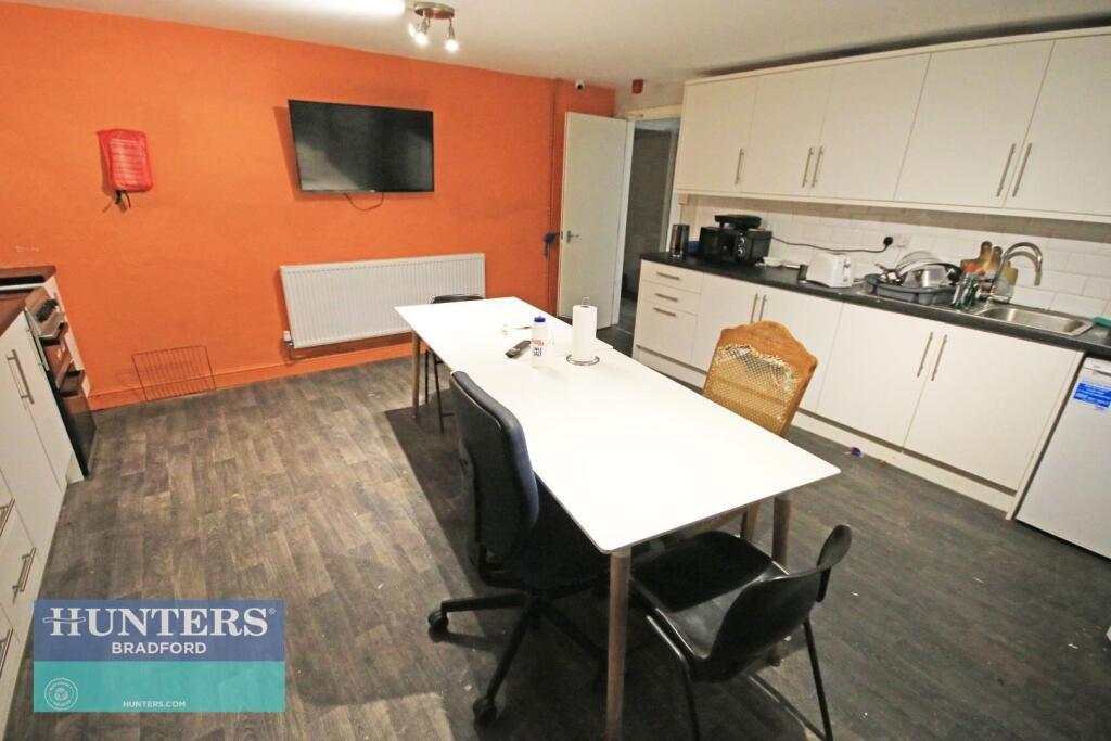Additional property image - Claremont Villas, Claremont Terrace Little Horton, Bradford, West Yorkshire, BD5 0DQ