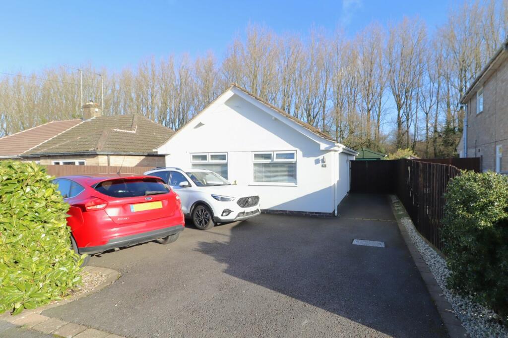 3 bedroom detached bungalow for sale in Tressall Road, Whitwick, LE67