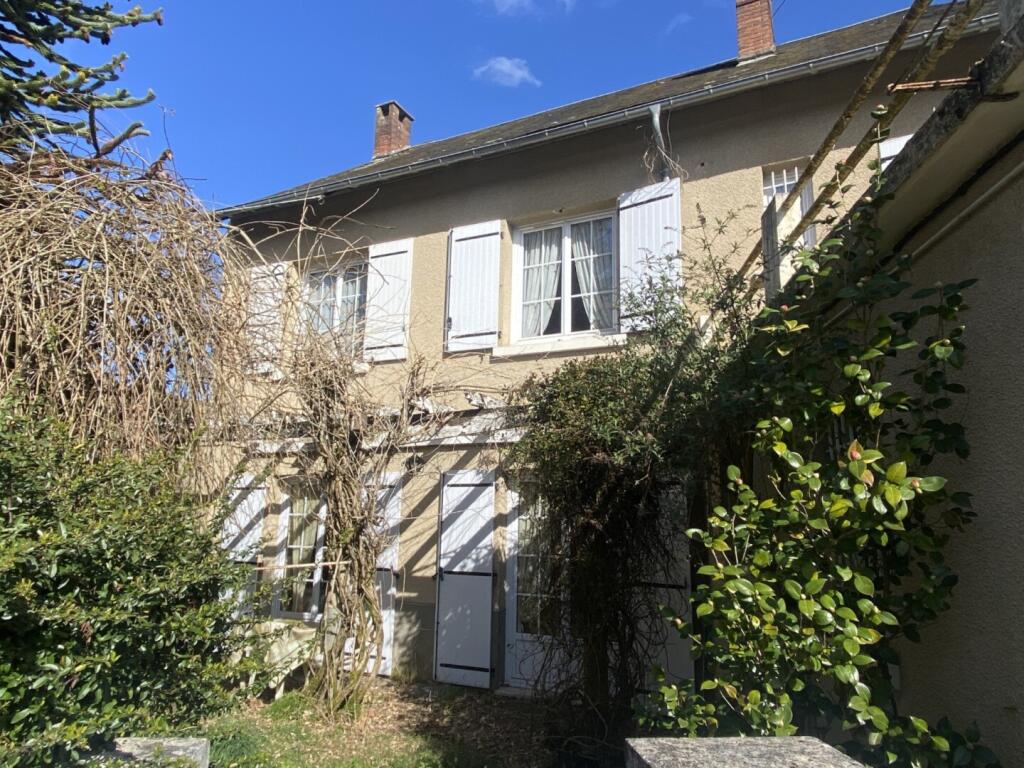 Main image of property: 19230 arnac-pompadour