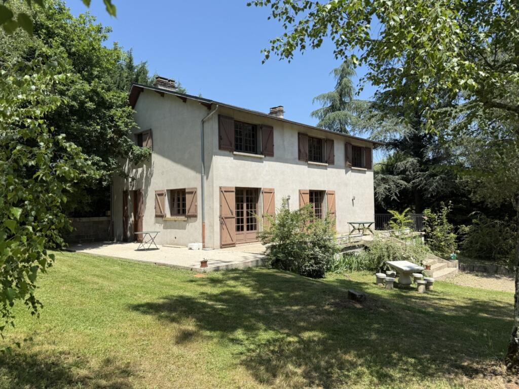Main image of property: 19130 st-cyr-la-roche
