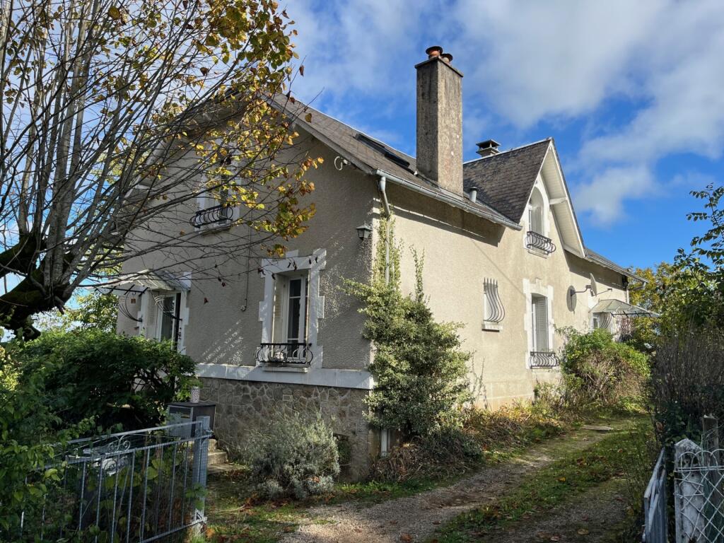 Main image of property: 87380 la-porcherie