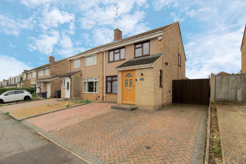 Main image of property: Edgewood Drive, Putteridge, Luton, Bedfordshire, LU2 8ER