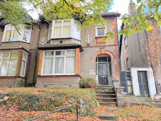 Main image of property: London Road, South Luton, Luton, Bedfordshire, LU1 3UQ