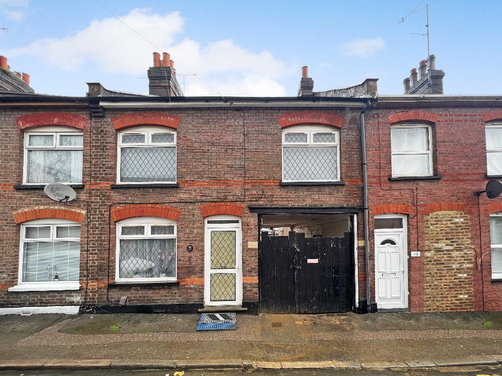 Main image of property: Arthur Street, South Luton, Luton, Bedfordshire, LU1 3SF