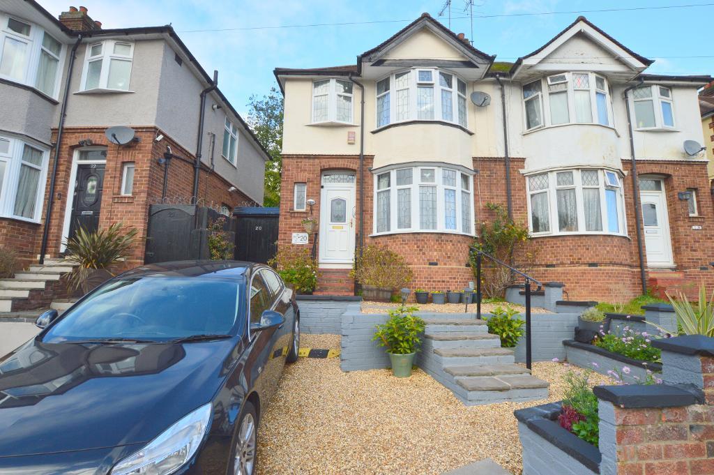 3 bedroom semidetached house for sale in Meyrick Avenue, South Luton, Luton, Bedfordshire, LU1